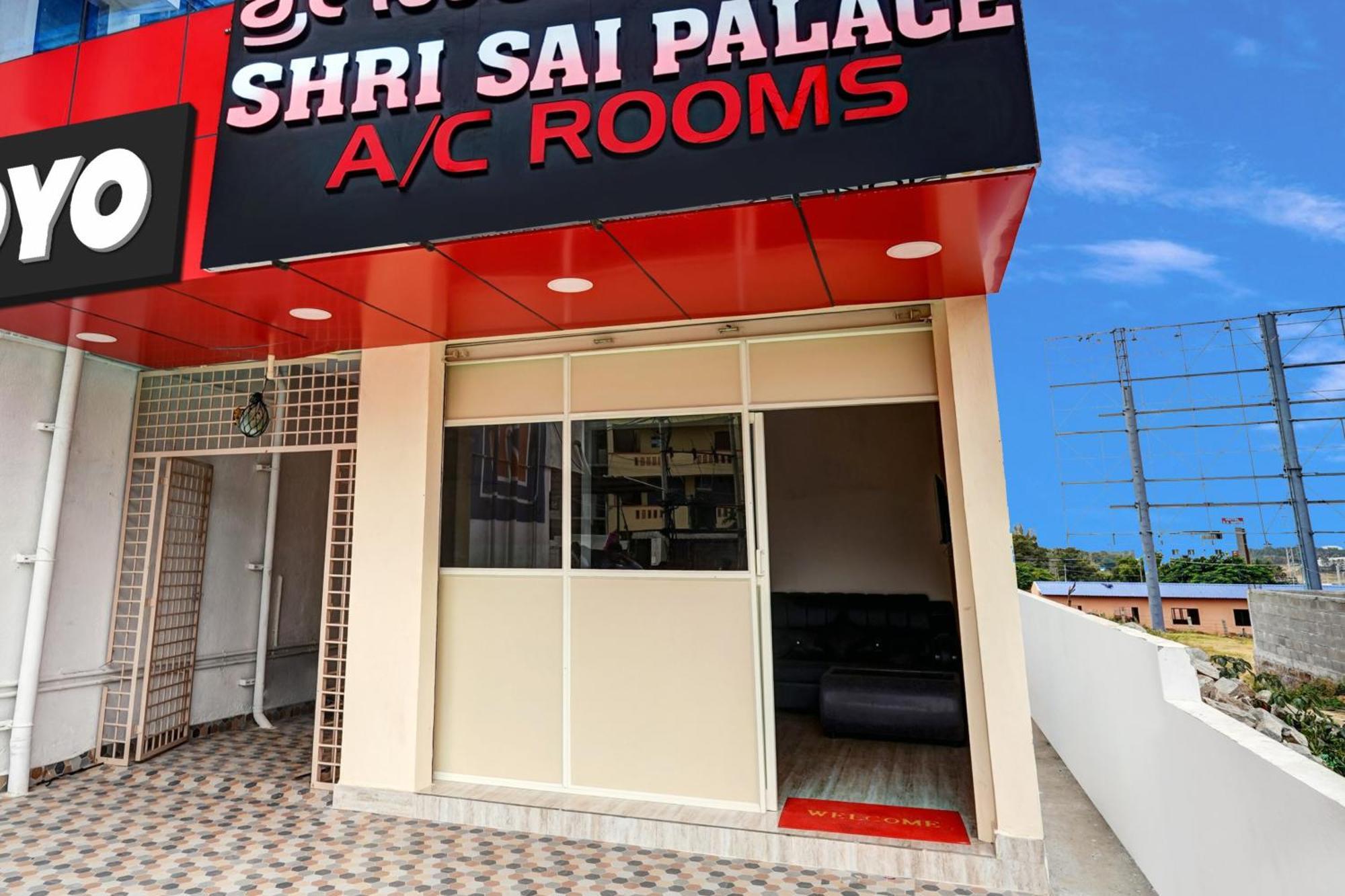 Oyo Flagship Shri Sai Palace Kumbalgod Extérieur photo
